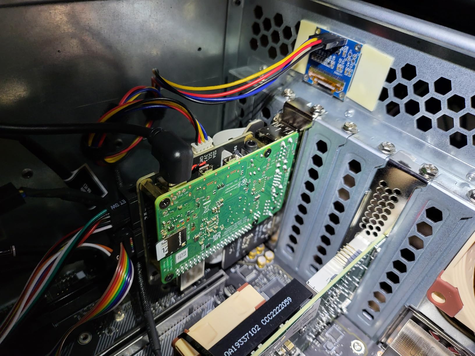 Geekworm KVM-A8 PCIe Version KVM Over IP kit for Raspberry Pi 4 Model B with ATX Power Control customer photo 2