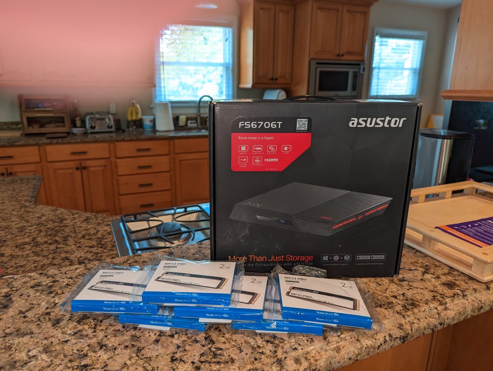Asustor Flashstor 6 FS6706T - 6 Bay All-SSD NAS Storage customer photo 1