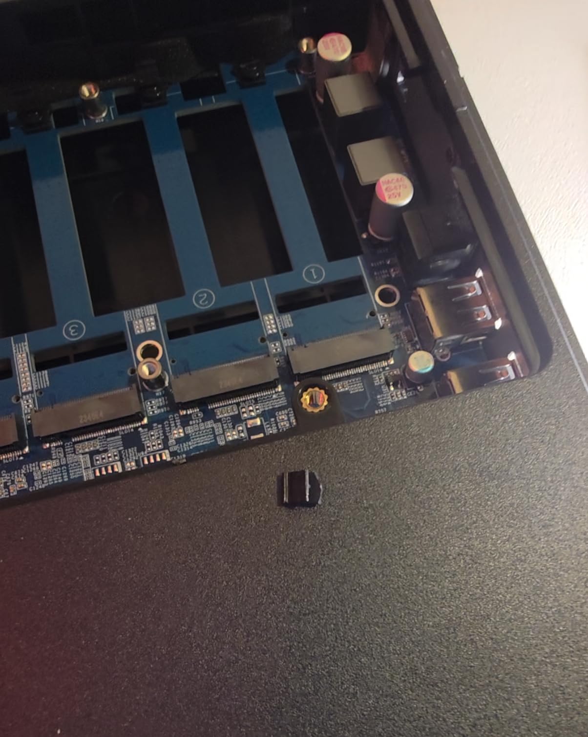 Asustor Flashstor 6 FS6706T - 6 Bay All-SSD NAS Storage customer photo 2