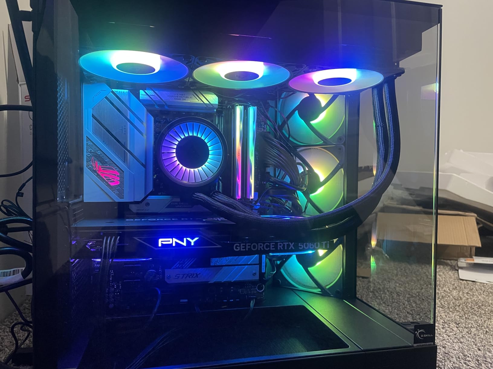 ASUS TUF Gaming 850W Gold (850 Watt, ATX 3.1 Compatible, Fully Modular Power Supply, 80+ Gold, Military-Grade Components, Dual Ball Bearing, Axial-tech Fan, PCB Coating, 10 Year Warranty) customer photo 1