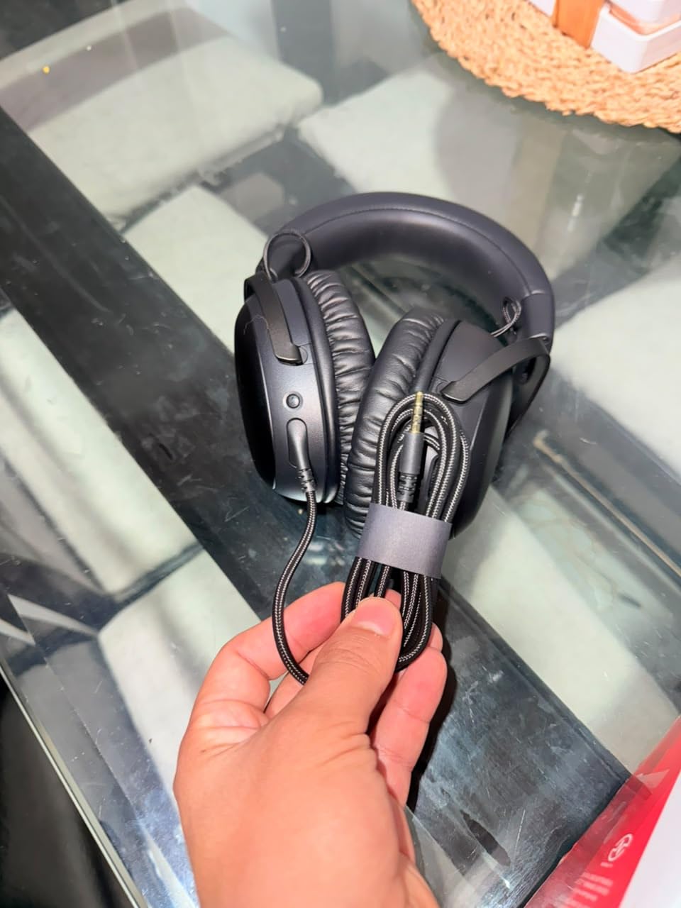 HyperX Cloud III - Wired Gaming Headset, PC, PS5, Xbox Series X|S, Angled 53mm Drivers, Spatial Audio, Memory Foam, Durable Frame, Ultra-Clear 10mm Mic, USB-C, USB-A, 3.5mm - Black/Red customer photo 2