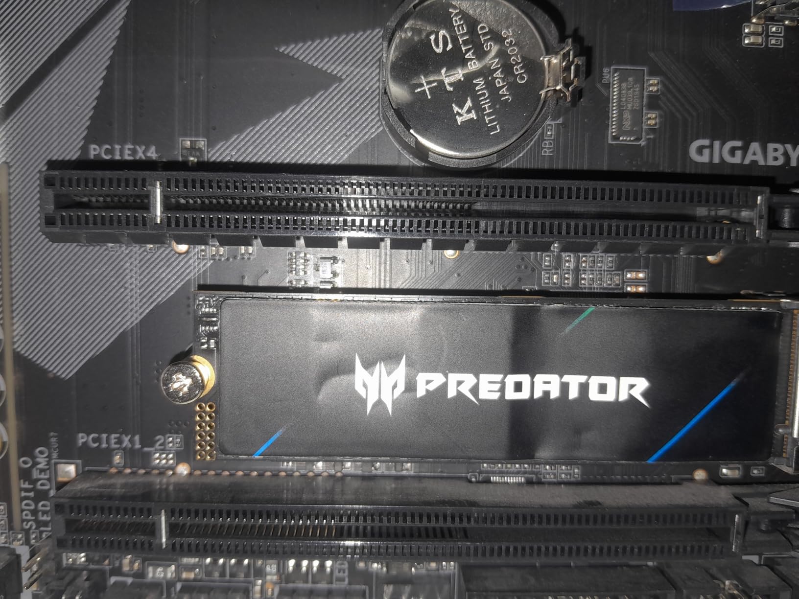 Acer Predator GM7 1TB SSD: M.2 2280 PCIe Gen 4 x4 NVMe 2.0, Read Speed Up to 7400 MB/s, Internal PC Solid State Drive for Laptop, Desktop and PS5 customer photo 2
