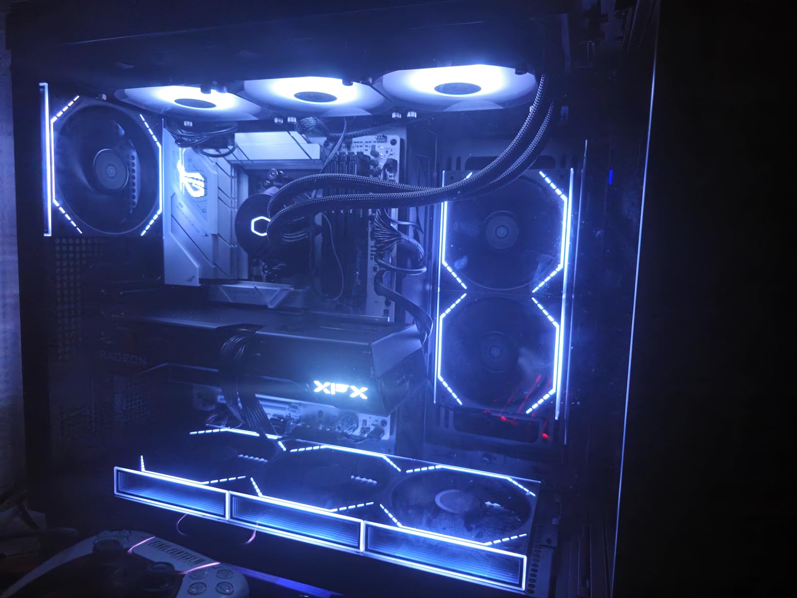 Cooler Master 360L Core AIO CPU Liquid Cooler - 360mm Radiator, 3X ARGB PWM Fans, Patented Gen S Dual-Chamber Pump, Quiet Cooling & Easy Installation, AMD AM5/AM4 & Intel LGA 1851/1700, Black customer photo 2