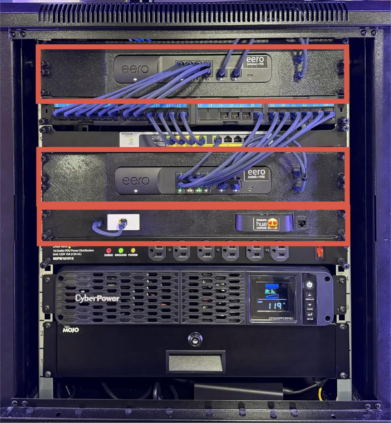VEVOR 12U Wall Mount Network Cabinet, 15.5