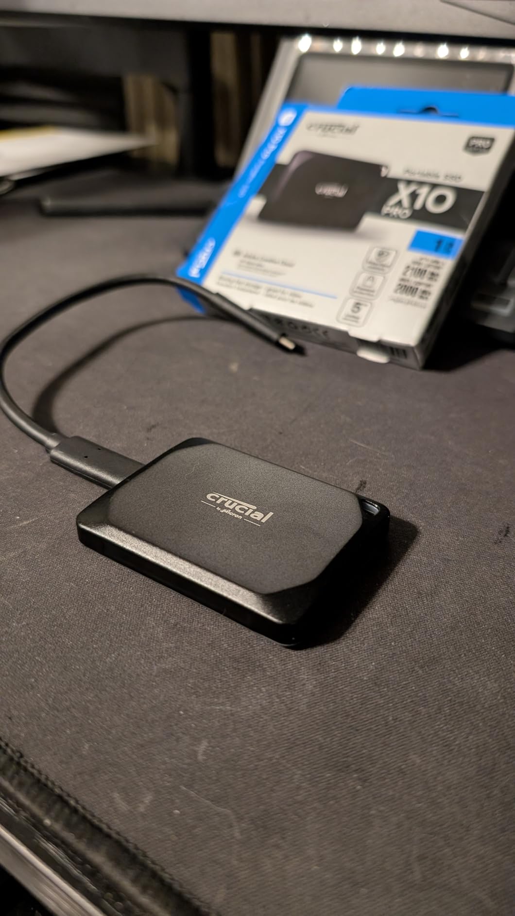 Crucial X10 Pro 2TB Portable SSD, Up to 2100MB/s Read, 2000MB/s Write, USB 3.2 USB-C, External Solid State Drive, Durable Storage for PC & Mac, for Professional Creators, Black - CT2000X10PROSSD902 customer photo 2