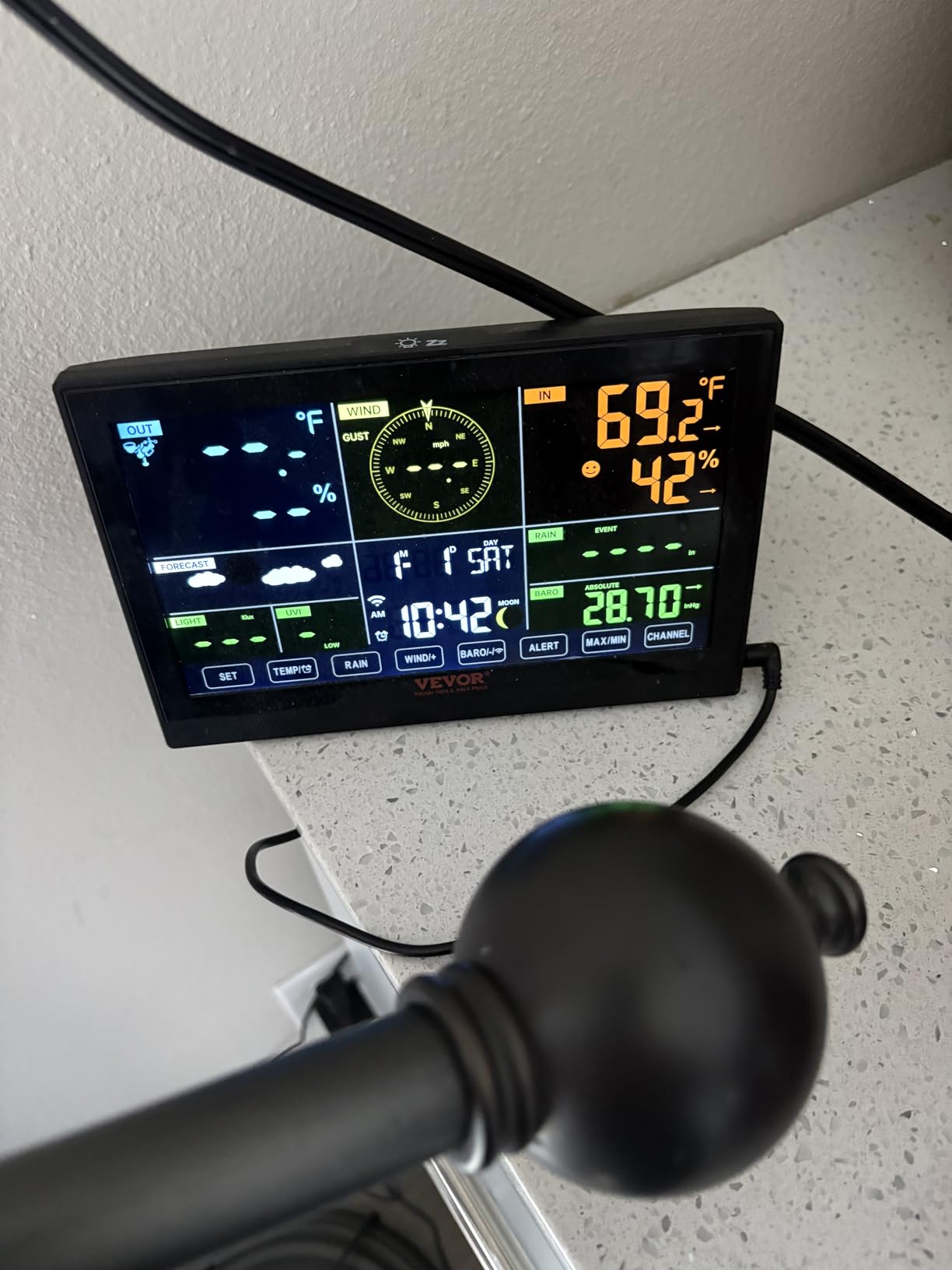 VEVOR YT60234 WiFi Weather Station 7-in-1 Weather Stations Indoor Outdoor | for Weather Forecast, 7.5-Inch Color Display, Temperature, Humidity, UV, Air Pressure, Wind Speed & Direction, Rain, Alarm customer photo 2