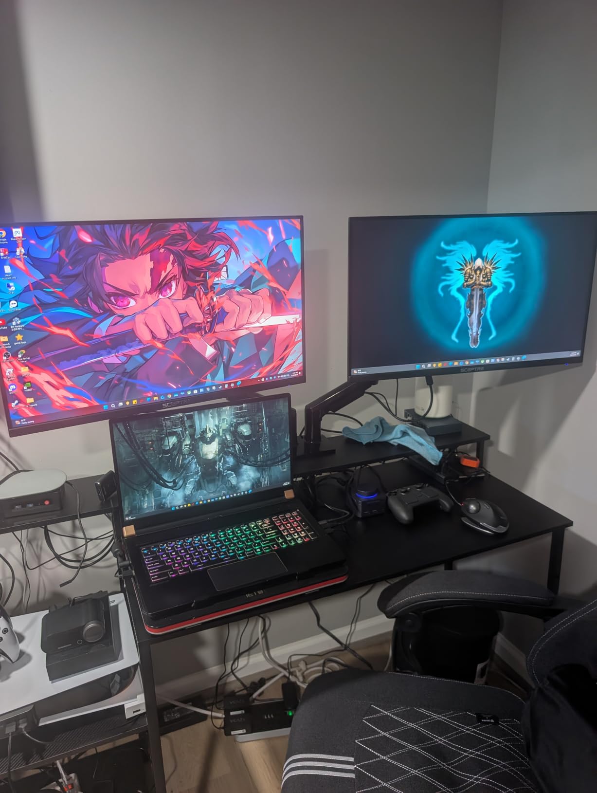 Sceptre 27-inch Prime Gaming Monitor 100Hz 1ms DisplayPort HDMI x2 100% sRGB AMD FreeSync Build-in Speakers, Eye Care Frameless Machine Black 2025 (E275W-FW100T Series) customer photo 1