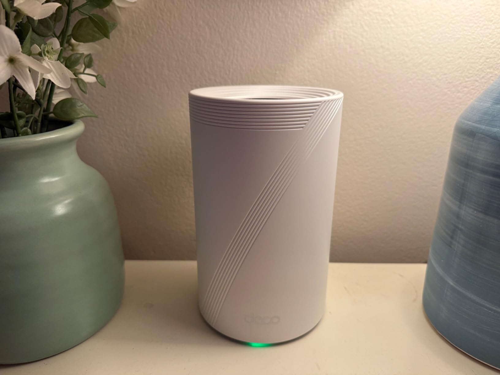Deco 7 Pro Tri-Band WiFi 7 BE10000 Whole Home Mesh System 6-Stream 10 Gbps | 4 x 2.5G Ports Wired Backhaul, 4 x Smart Internal Antennas, Up to 7,600 Sq.ft, VPN, HomeShield, AI-Roaming (BE63 3-Pack) customer photo 2