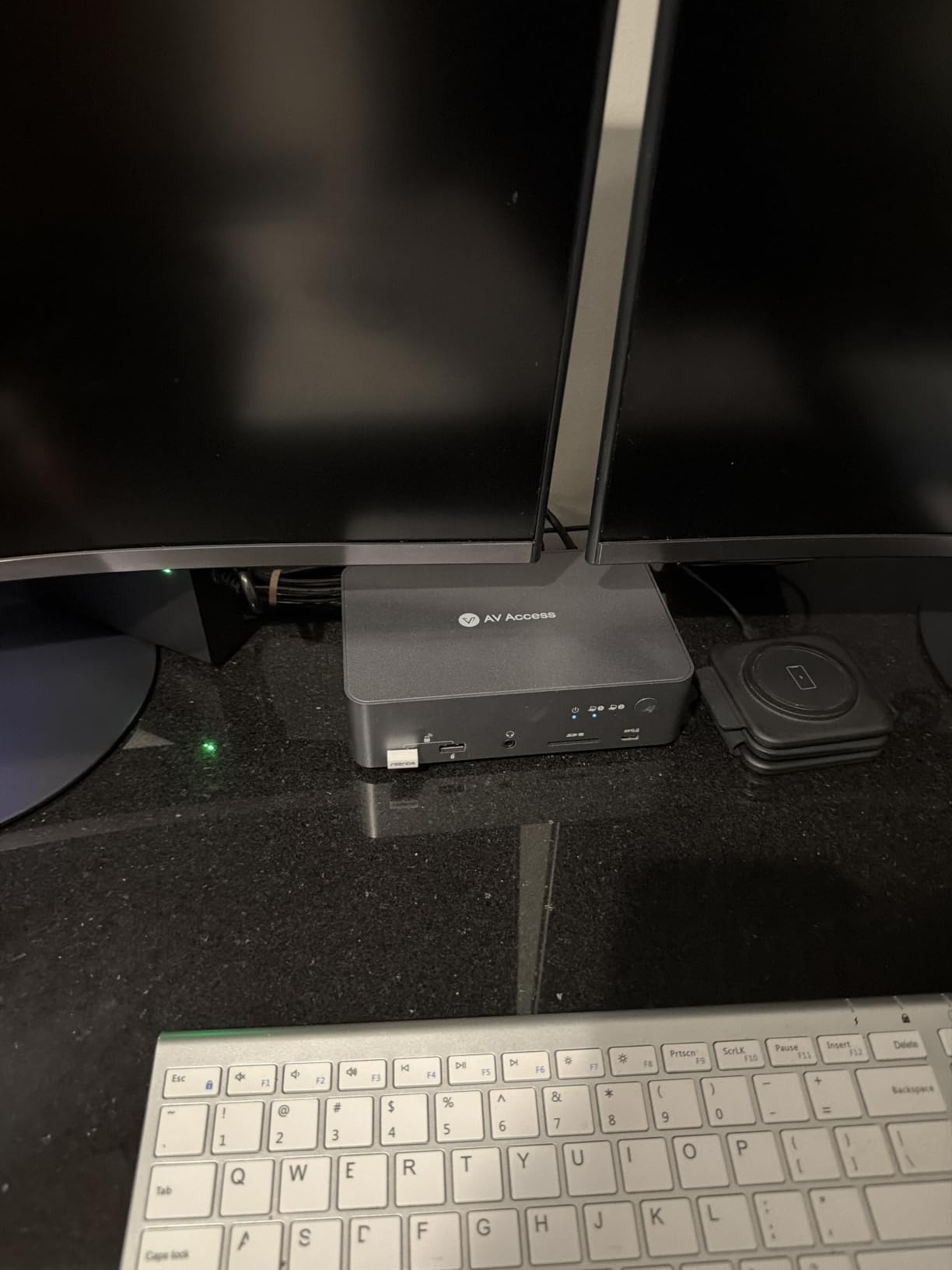 AV Access KVM Switch Dock 2 Monitors 2 Laptops, 4K KVM Switch Dual Monitor | 2 USB C MST Ports, 60W PD for Each PC, 1G Ethernet, EDID Emulation, 2K@144Hz, 1080P@240Hz, Plug& Play, Ideal for Home Office customer photo 2
