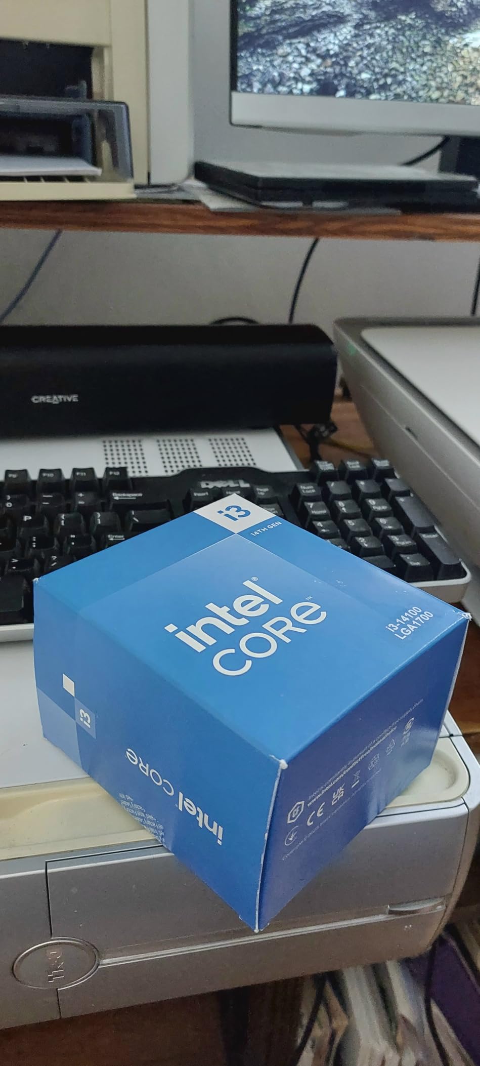 Intel Core i3-14100 Desktop Processor 4 cores (4 P-cores + 0 E-cores) up to 4.7 GHz customer photo 1
