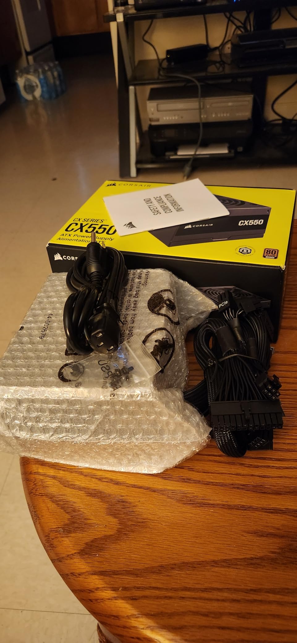 CORSAIR CX550 80 Plus Bronze Non Modular Low-Noise ATX 550 Watt Power Supply - NA - Black customer photo 2