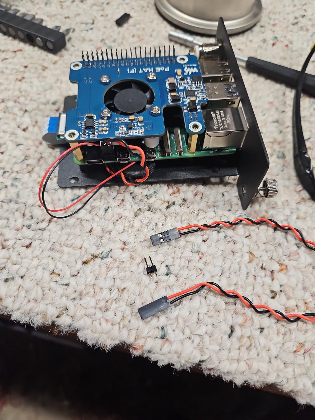 PoE HAT (F) Compatible with Raspberry Pi 5, High Power, Onboard Cooling Fan, with Metal Heatsink, Supports 802.3af/At Network Standard customer photo 1
