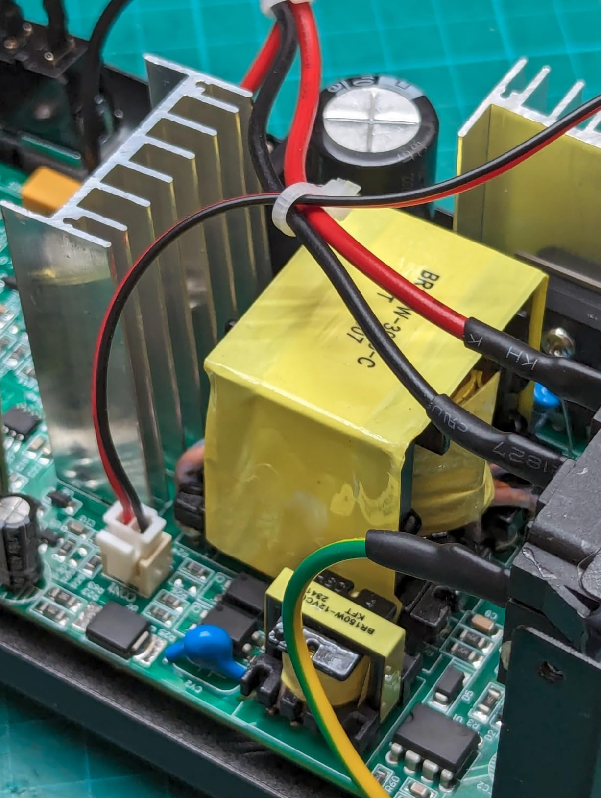 NICE-POWER DC Power Supply Variable 0~30V 0~10A, 3-Digits LED Display Current and Voltage Adjustable 150W Fixed with Encoder DC Bench Power Supply 15V 10A/30V 5A, Electroplating DIY etc PSU customer photo 1