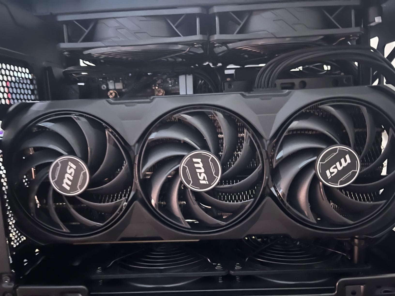 Cooler Master NR200P V2 Mini-ITX PC Case Ready, SFX Fit PSU Ready to Install, 280mm AIO Support, 357mm Vertical GPU Mount, Designed Ready Nvidia RTX 5090 | AMD RX 9070 XT, Tempered Glass, DIY customer photo 1
