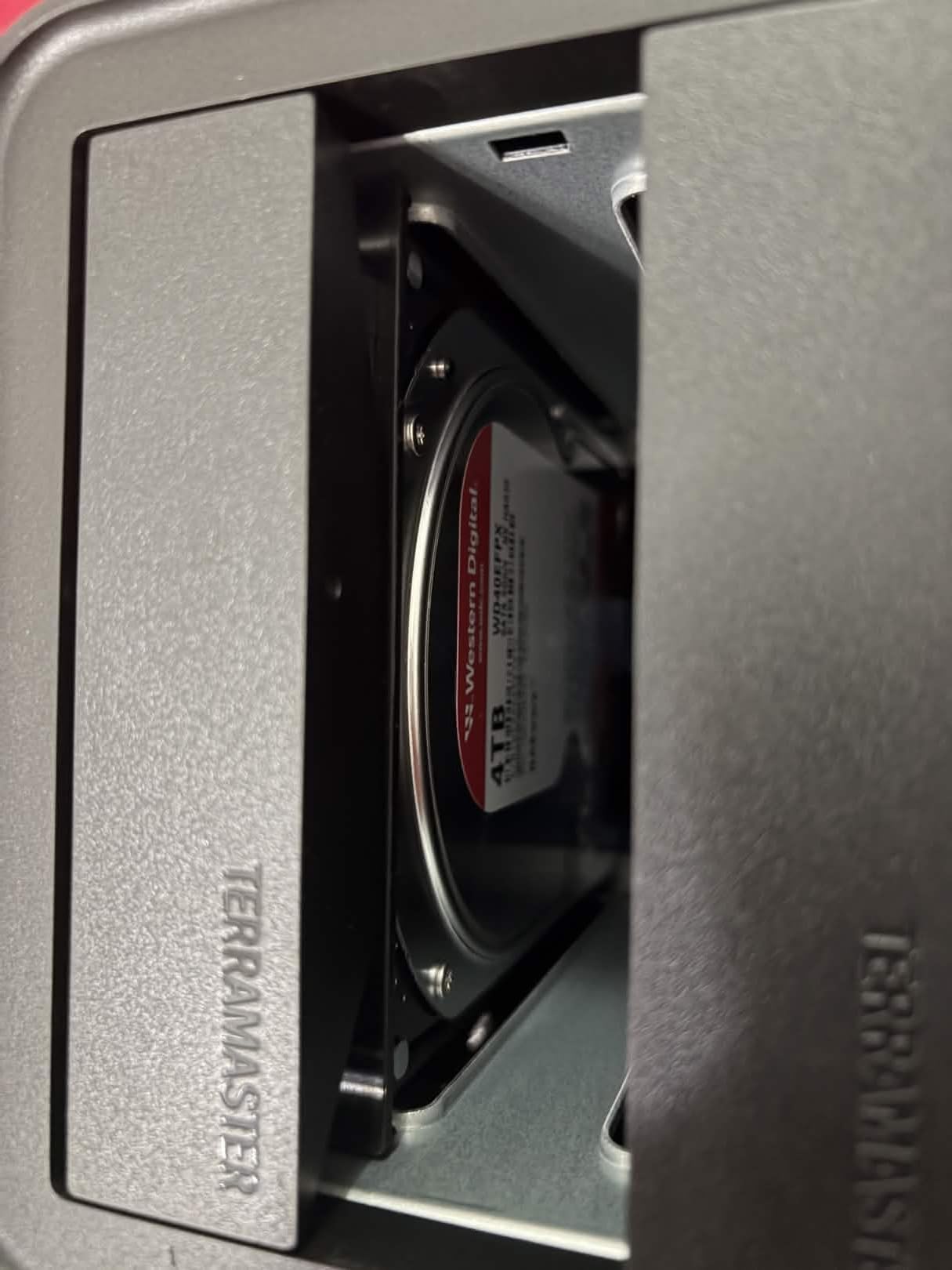 TERRAMASTER D4-320 External Hard Drive Enclosure 4-Bay (Diskless) | USB 3.2 Gen2 10Gbps, Type-C USB Storage, Hot Swappable Plug and Play (Diskless) customer photo 1
