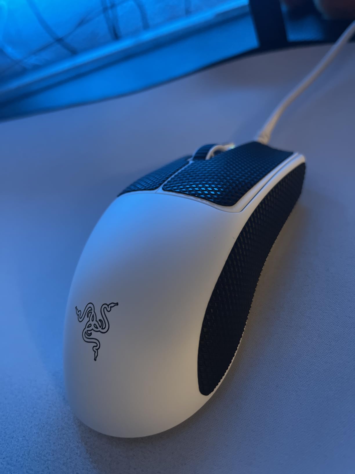 Razer Viper V3 Pro Wireless Esports Gaming Mouse, 54g Lightweight, Black | 35K DPI Optical Sensor, Gen3 Optical Switches, 8 Programmable Controls, 95 Hr Battery, 8000 Hz Polling Rate, for PC & Mac customer photo 2