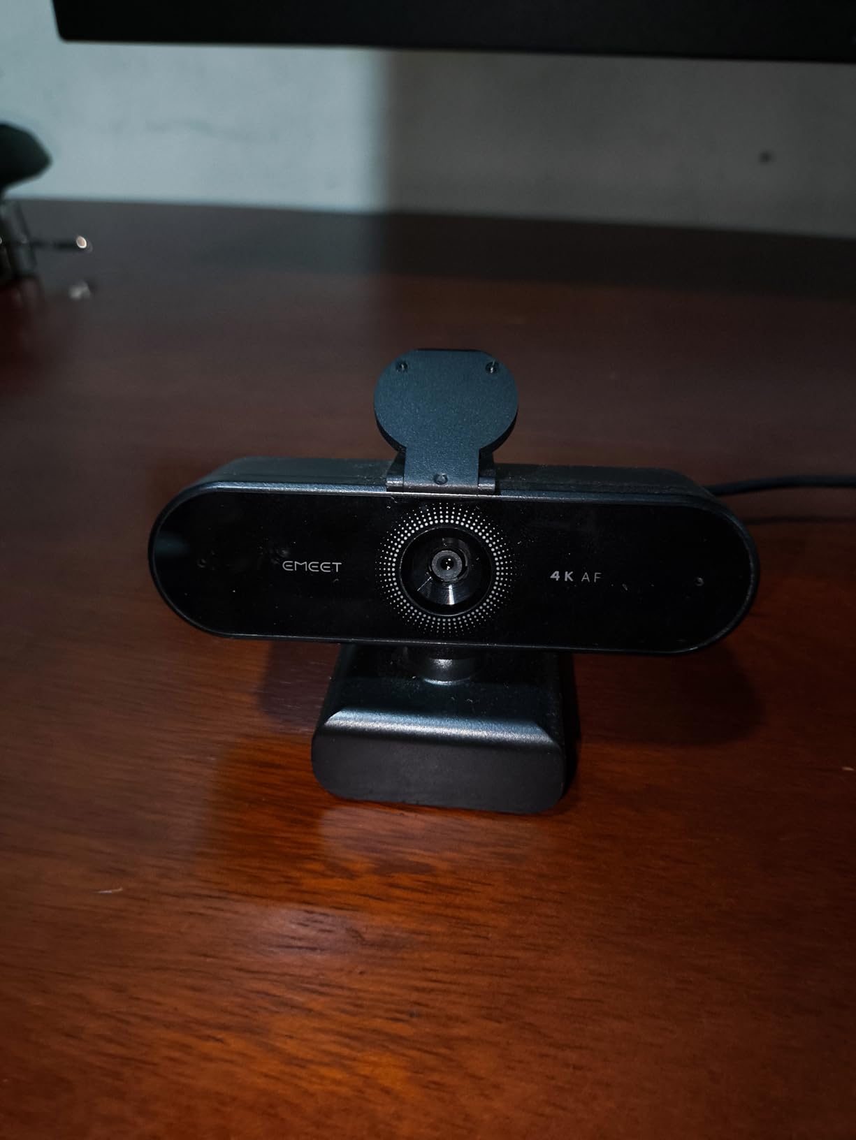 EMEET NOVA 4K Webcam for PC, Ultra 4K HD, PDAF Autofocus, Dual Omni Mics | 73 FOV, Auto Light Correction, USB-A, Privacy Cover, Ideal for High-End Business Meetings&Live Streaming customer photo 1