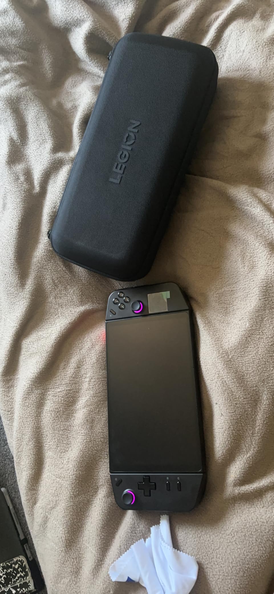 Lenovo Legion Go | Gaming Handheld | WQXGA IPS 144Hz 8.8