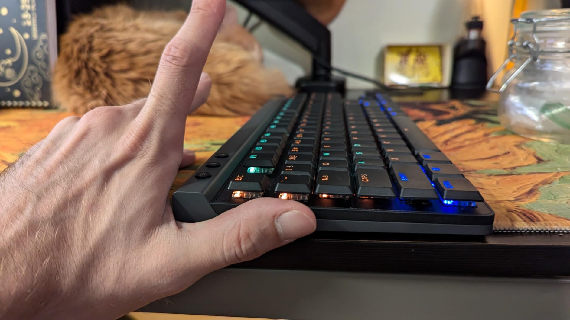 Logitech G515 Lightspeed TKL Wireless Gaming Keyboard (Tactile) - Black | LIGHTSPEED, low profile gaming, LIGHTSYNC RGB, thin tenkeyless design, PBT keycaps, mechanical switches customer photo 2