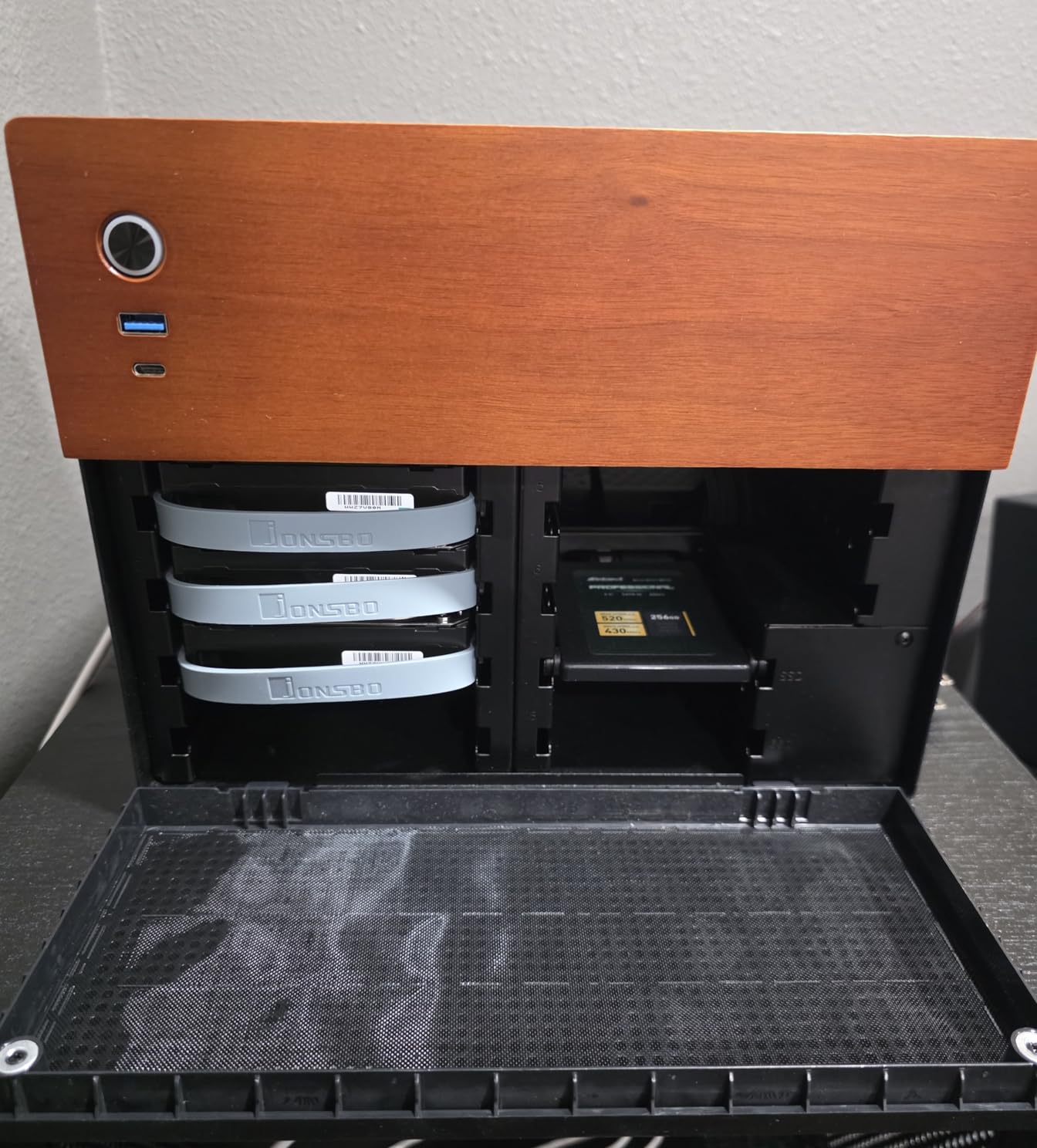 JONSBO N4 White NAS Pc Case, Walnut Wood, 8-Drive Bay/6 * 3.5 