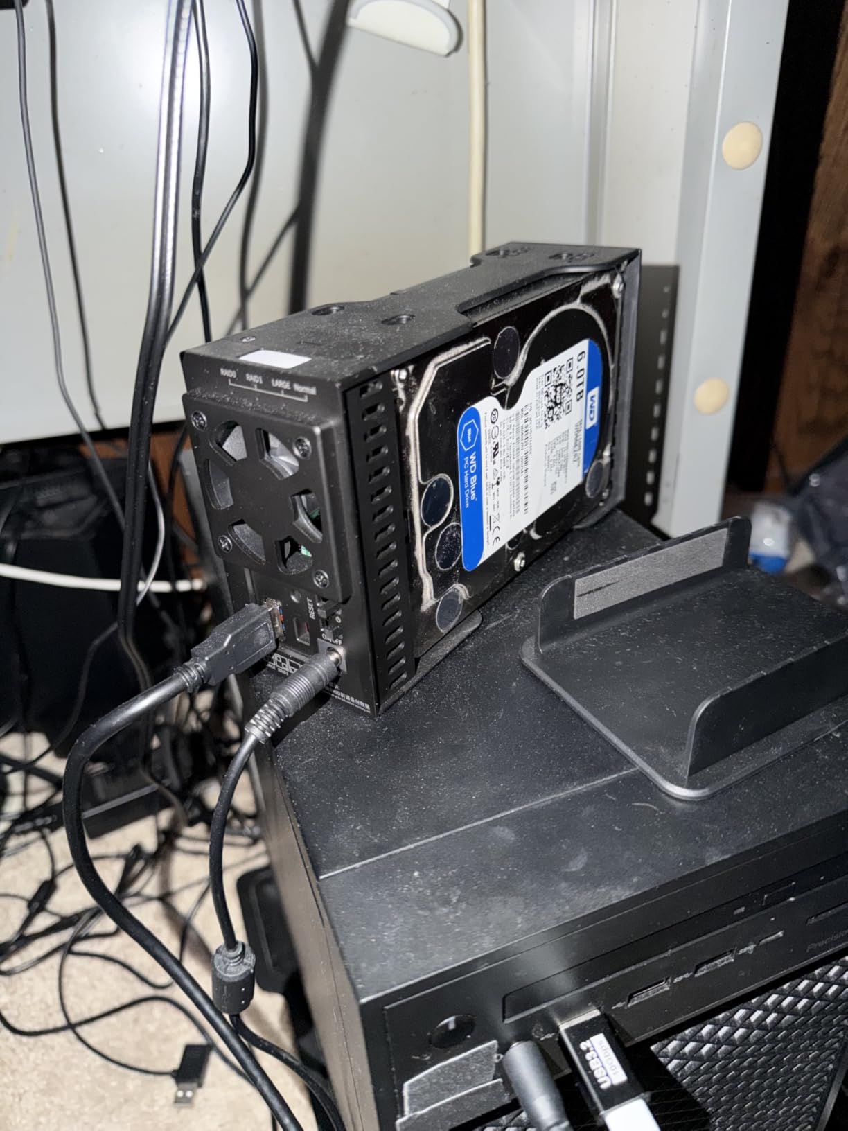 MAIWO Dual Bay Hard Drive RAID Enclosure with Cooling Fan for 2.5/3.5 inch SATA SSD/HDD, 5Gbps USB 3.0 HDD Enclosure, 48TB Capacity, RAID 0/1/JBOD/PM, Aluminum Case customer photo 2
