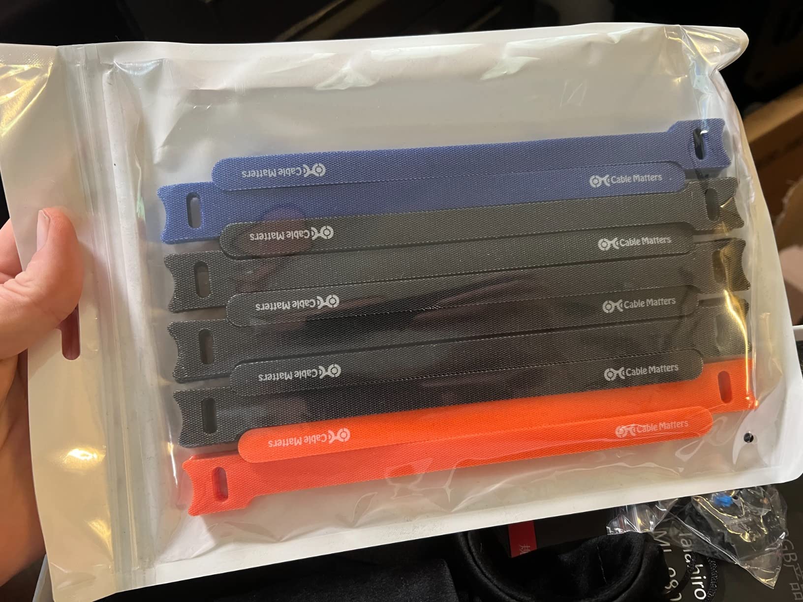 Cable Matters 100-Pack Hook-and-Loop Reusable Cable Ties, 4/6/8 Inches | 42 Lbs Tensile Strength, Multi-Color, Cable Straps, Cord Organizers and Cord Management Ties customer photo 2