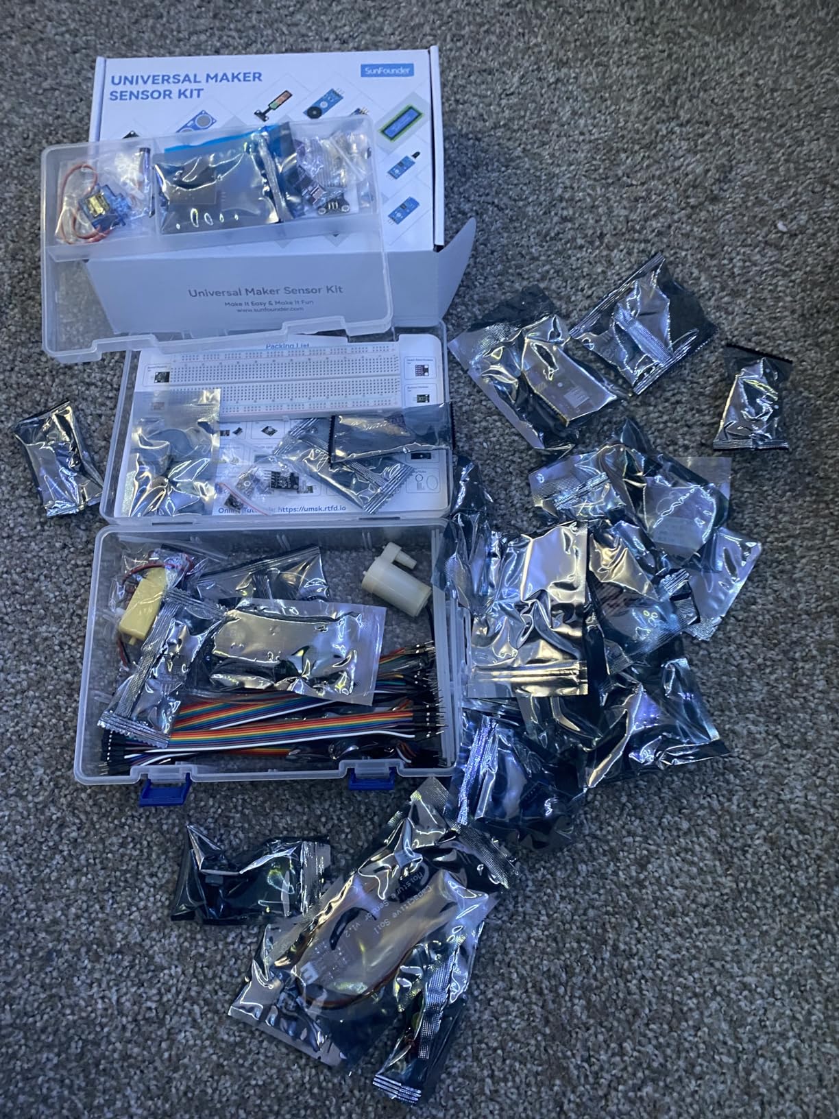 Universal Maker Sensor Kit Compatible with Arduino Mega 2560/Uno R3/R4 Minima/WiFi Nano, Raspberry Pi 5/4B/3B+/Zero 2 W/, Pico W, ESP32, C++, Python, MicroPython, Beginners & Engineers customer photo 2
