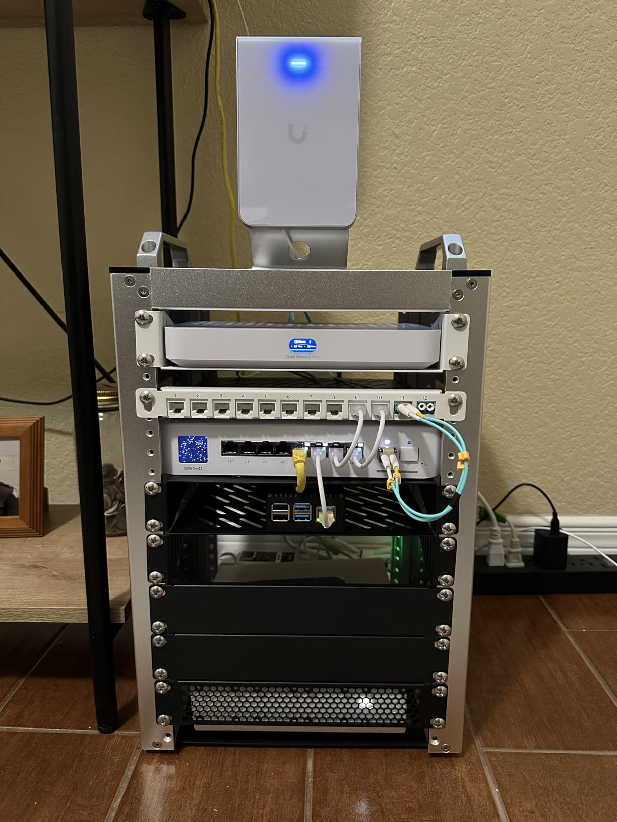 GeeekPi 1U Server Rack Shelf, 7.87