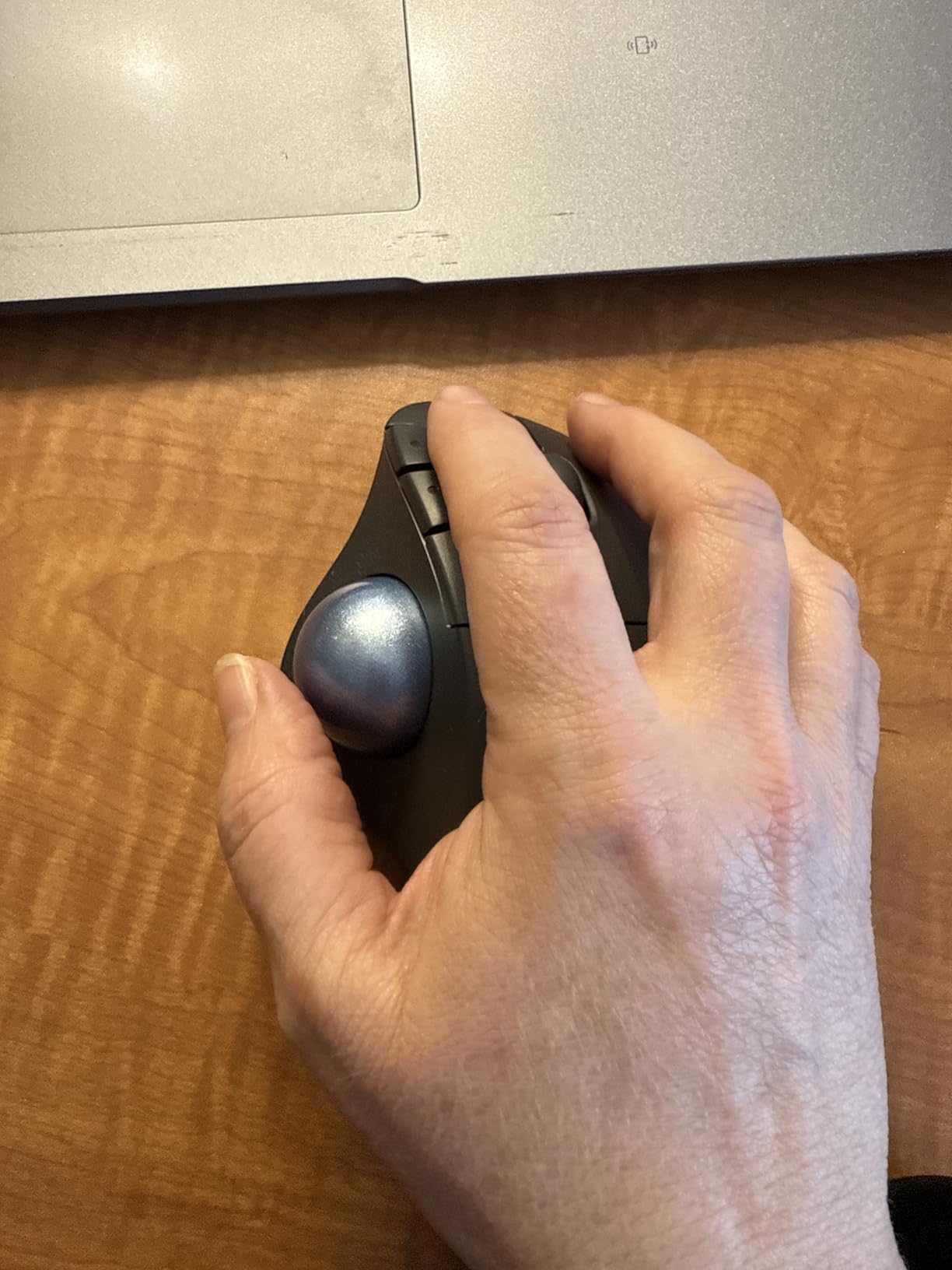 Logitech Ergo M575S Wireless Bluetooth Trackball Mouse - Black Silver Ball | Easy thumb control, precise and smooth tracking, Bluetooth and includes Logi Bolt USB receiver, PC Mac compatible customer photo 1