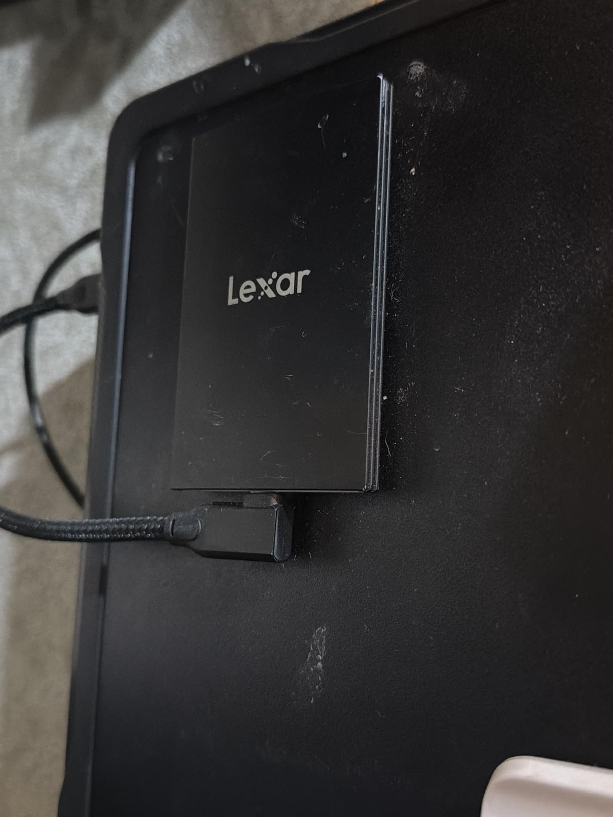 Lexar 1TB SL500 External SSD, 2000MB/s Read, USB 3.2 Gen 2x2, Slim, Compatible with Type-C Laptops, iPhone, Smartphones customer photo 1