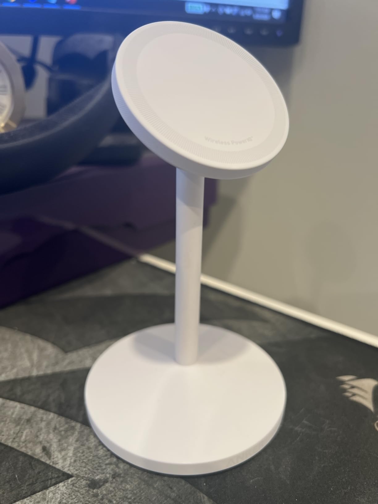 Anker MagSafe Charger, MagGo Qi2 15W 360-Degree Wireless Charger Stand | Qi2-Certified Magnetic Mount with Full Rotation, Magnetic Stand for iPhone 17 / 16 / 15 / 14 Series customer photo 2