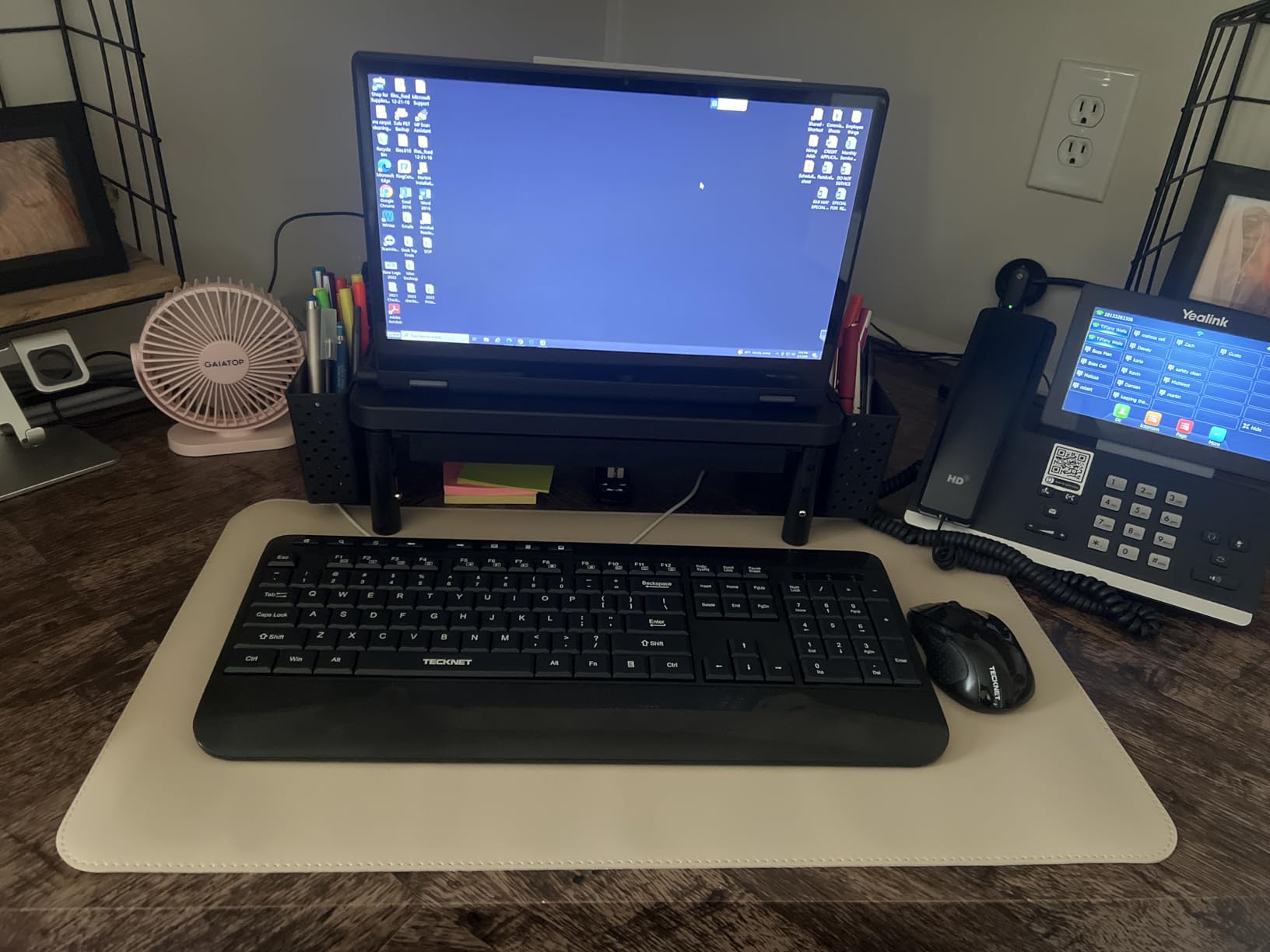 Leather Desk Pad Protector, Desk Mat, Large Mouse Pad, Non-Slip Desk Pad, Waterproof PU Leather Desk Blotter Mat, Desk Cover for Office and Home (Black, 36