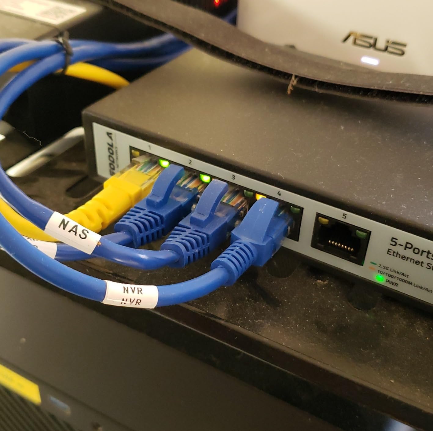SODOLA 12 Port 10Gb Managed Switch, 8x10G SFP+&4x10G RJ-45 | Built-in Fan Cooling,1U Rack Mount, Web GUI for LACP/QoS/VLAN/SNMP 10G Multi-gig Network Switch customer photo 2