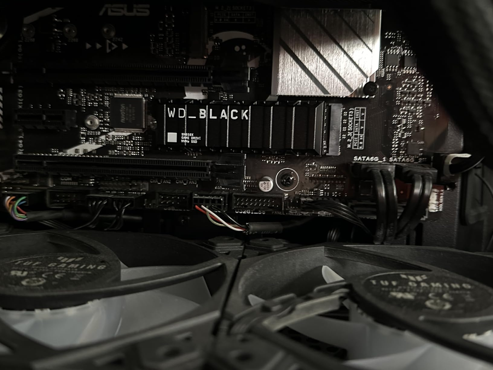 WD_Black SN850X 8TB NVMe SSD with Heatsink - M.2 2280, Up to 7,300 MB/s Read speeds, Up to 6,300 MB/s Write speeds, Gaming Expansion, High Performance Internal Solid State Drive - WDS800T2XHE customer photo 2