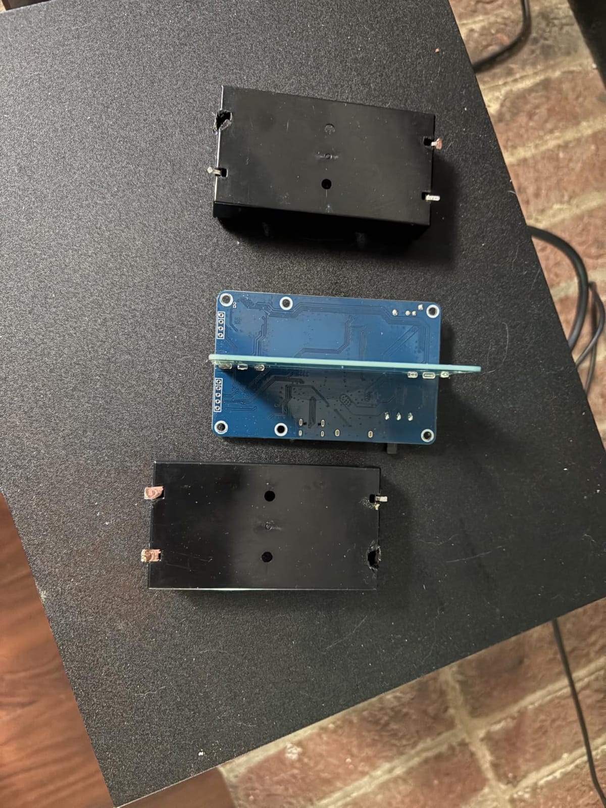 Waveshare UPS HAT (E), Compatible with Raspberry Pi 5/4B/3B+, Bi-Directional Fast Charging, 5V 6A Output, Pogo Pins Connector customer photo 2