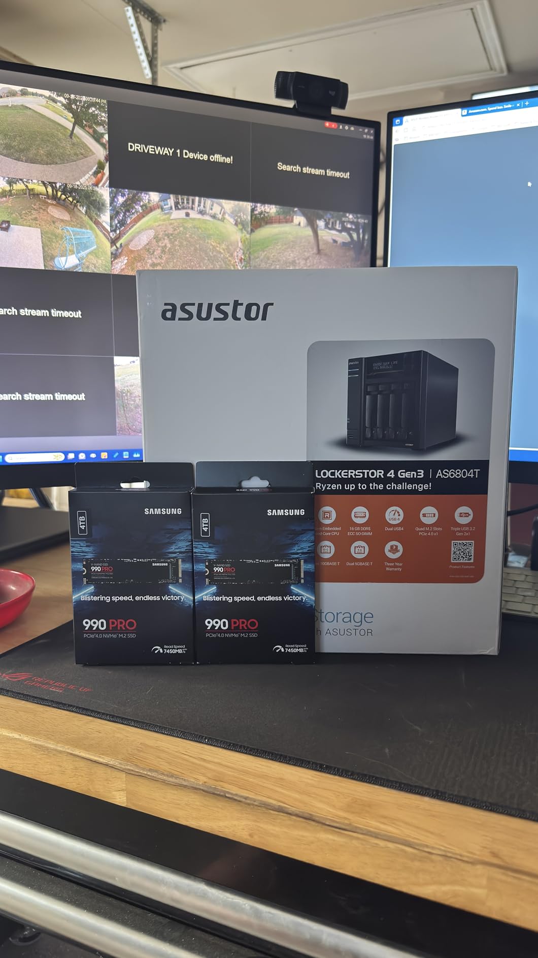 Asustor Lockerstor 6 Gen3 AS6806T 6 Bay NAS for Enthusiast (Diskless) | AMD Ryzen 3.8GHz Quad-Core, 16GB ECC DDR5, 4 M.2 NVMe Slots, Dual 5GbE & 10GbE Port, Network Attached Storage customer photo 1