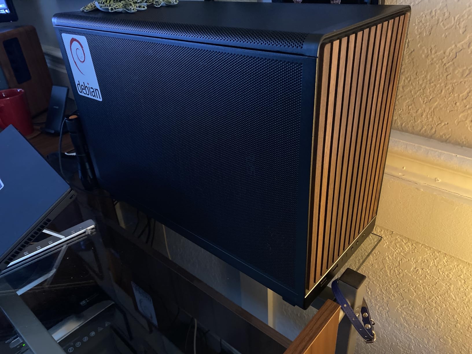 Lian Li A3-mATX-WD 26.3L Micro Chassis-Wood Front Panel-Black-A3X-WD | Flexible Power Supply Installation, No Fans Included, Supports 360mm AIO, Modularity Design, For M-ATX, ITX Motherboard customer photo 2