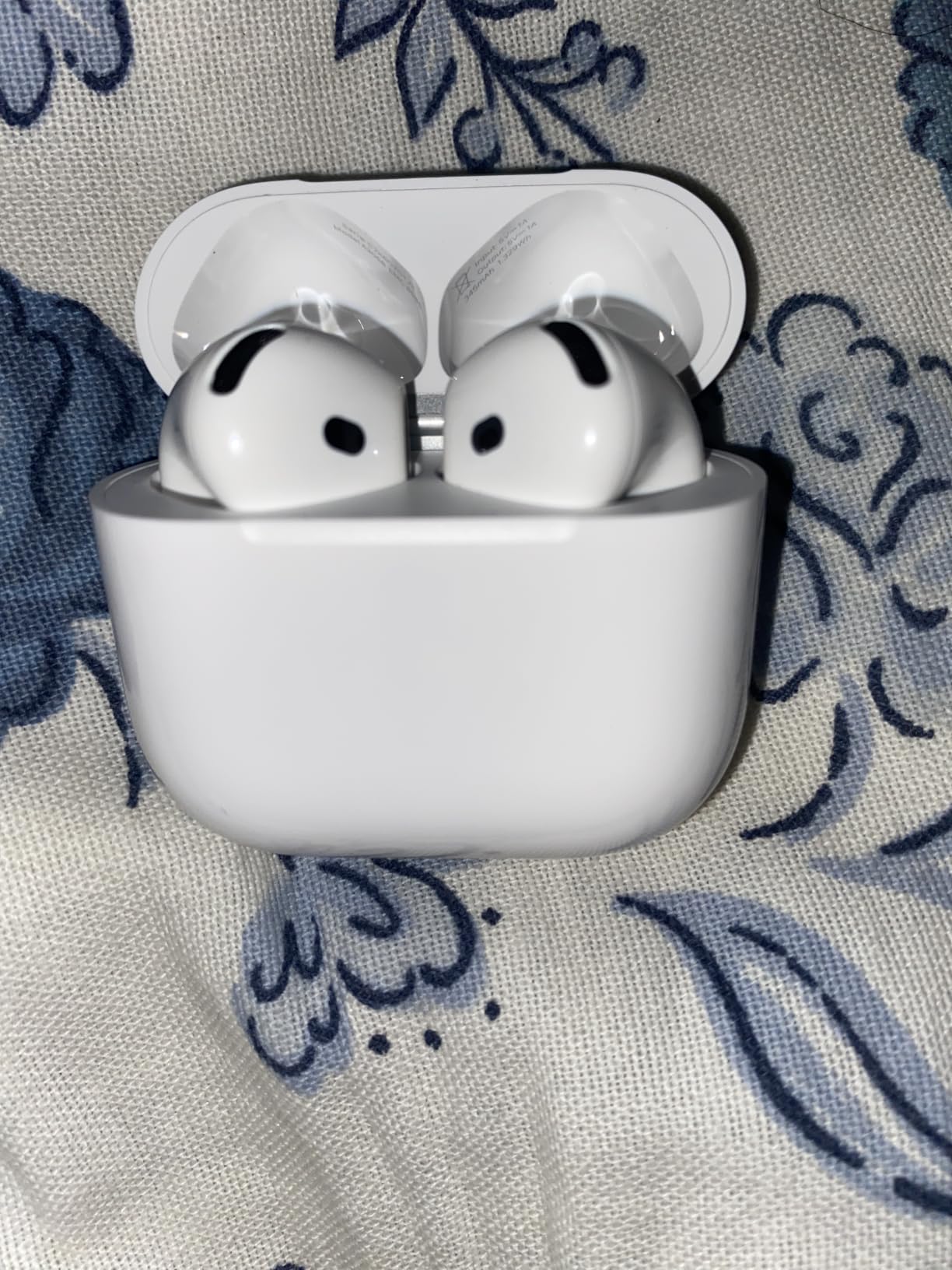 Apple AirPods 4 Wireless Earbuds | Bluetooth Headphones, Personalized Spatial Audio, Sweat & Water Resistant, USB-C Charging Case, H2 Chip customer photo 2