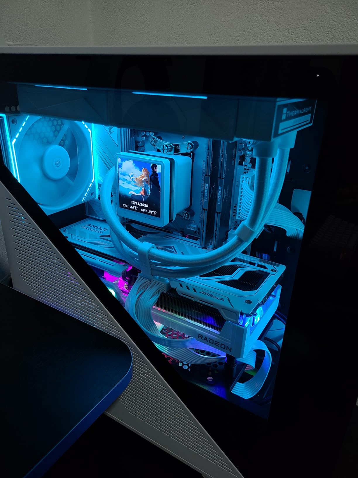 Thermaltake Toughpower GT 850W ATX 3.1 Standard Power Supply; 80 Plus Gold Efficiency; Smart Zero Fan; Native 450W PCIe 5.1 Connector; PS-TPT-0850FNFAGU-3; 5 Year Warranty customer photo 2