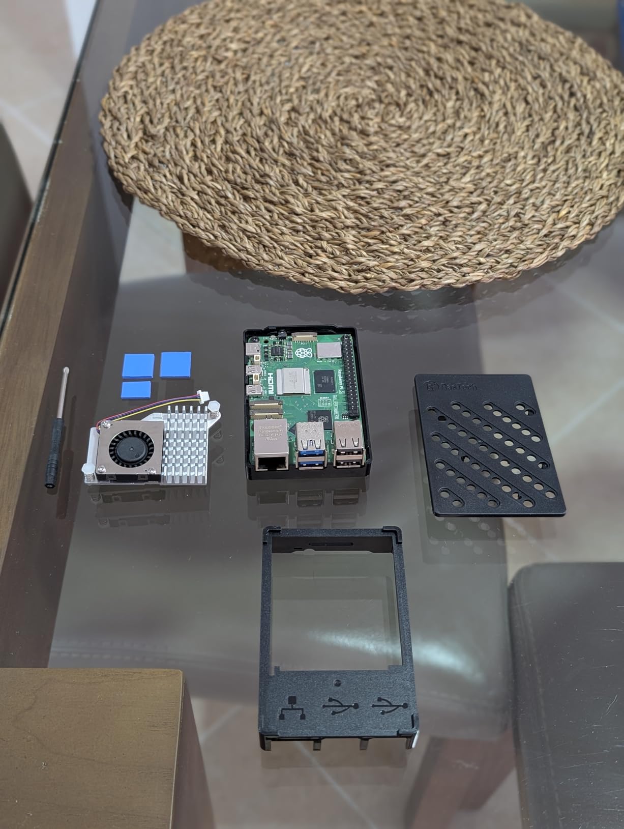 Raspberry Pi 5 Kit 8GB RAM with Pi 5 Case, Active Cooler, Screwdriver and Pi 5 8GB Board Included customer photo 2