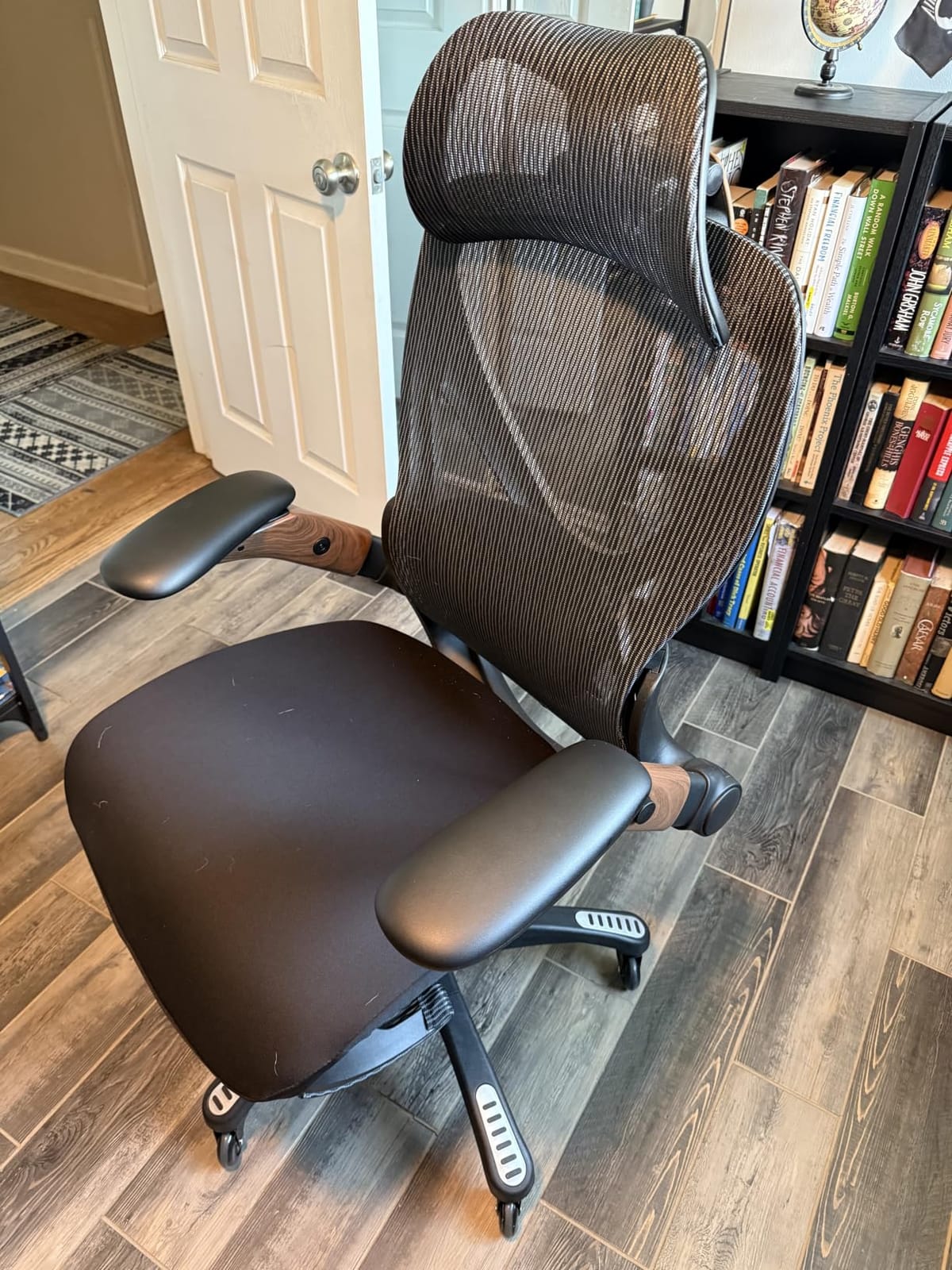 ELABEST X100 Ergonomic Mesh Office Chair with Footrest, Big and Tall Hone Desk Chair with 5D Flip-Up Arms, Adjustable 3D Lumbar Support,Gaming & Executive Computer Chairs customer photo 2