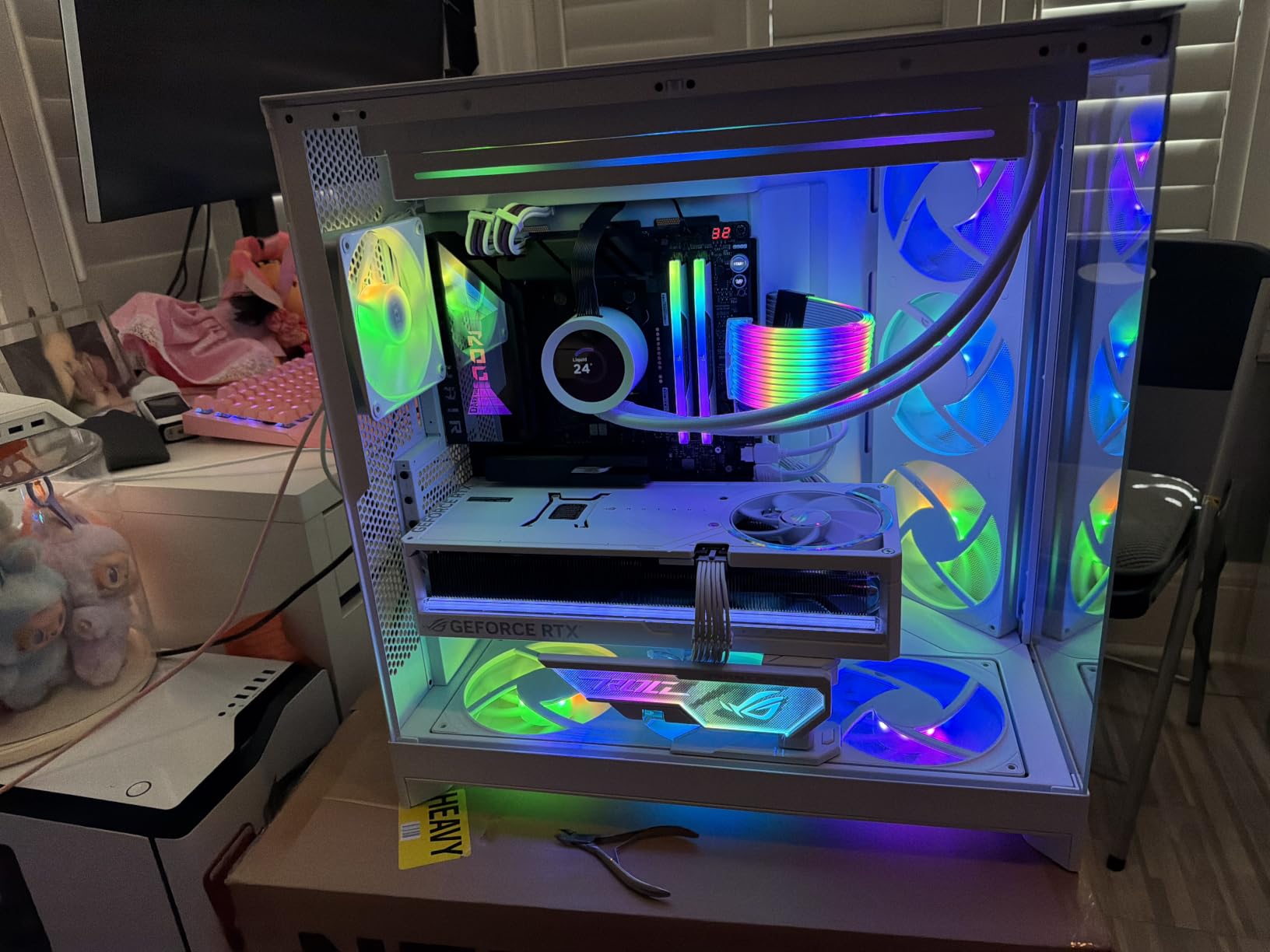CORSAIR Vengeance RGB DDR5 32GB (2 x 16GB) Up to 6000MHz AMD Intel RAM | Desktop Gaming Memory, AMD EXPO & Intel XMP 3.0 Compatible, CL30, White, CMH32GX5M2B6000Z30W customer photo 1