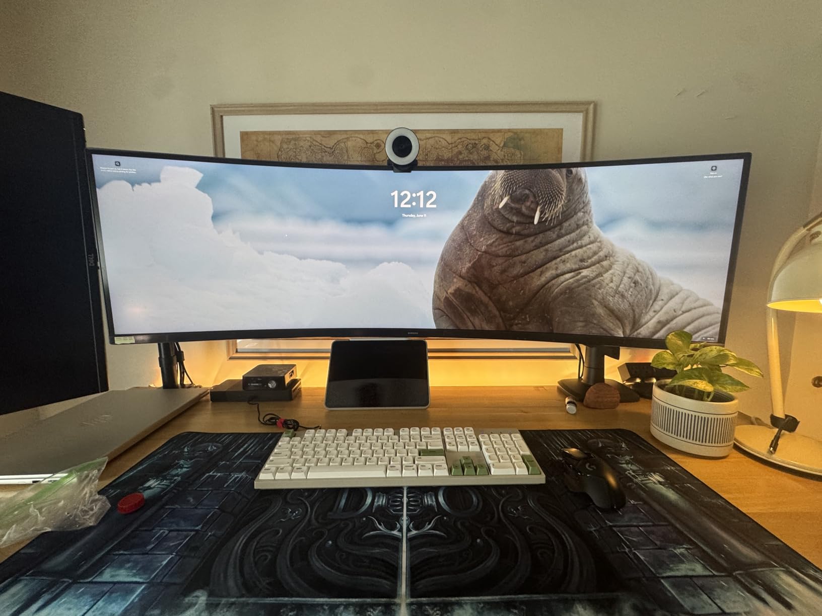 HUANUO TitanLift Heavy Duty Monitor Arm for Screens up to 49 inches, Holds 44 lbs, Aluminum Ultrawide Screen Monitor Mount, Fully Adjustable Single Gaming Desk Mount with Dual C-Clamp, Max VESA 100x100mm customer photo 1