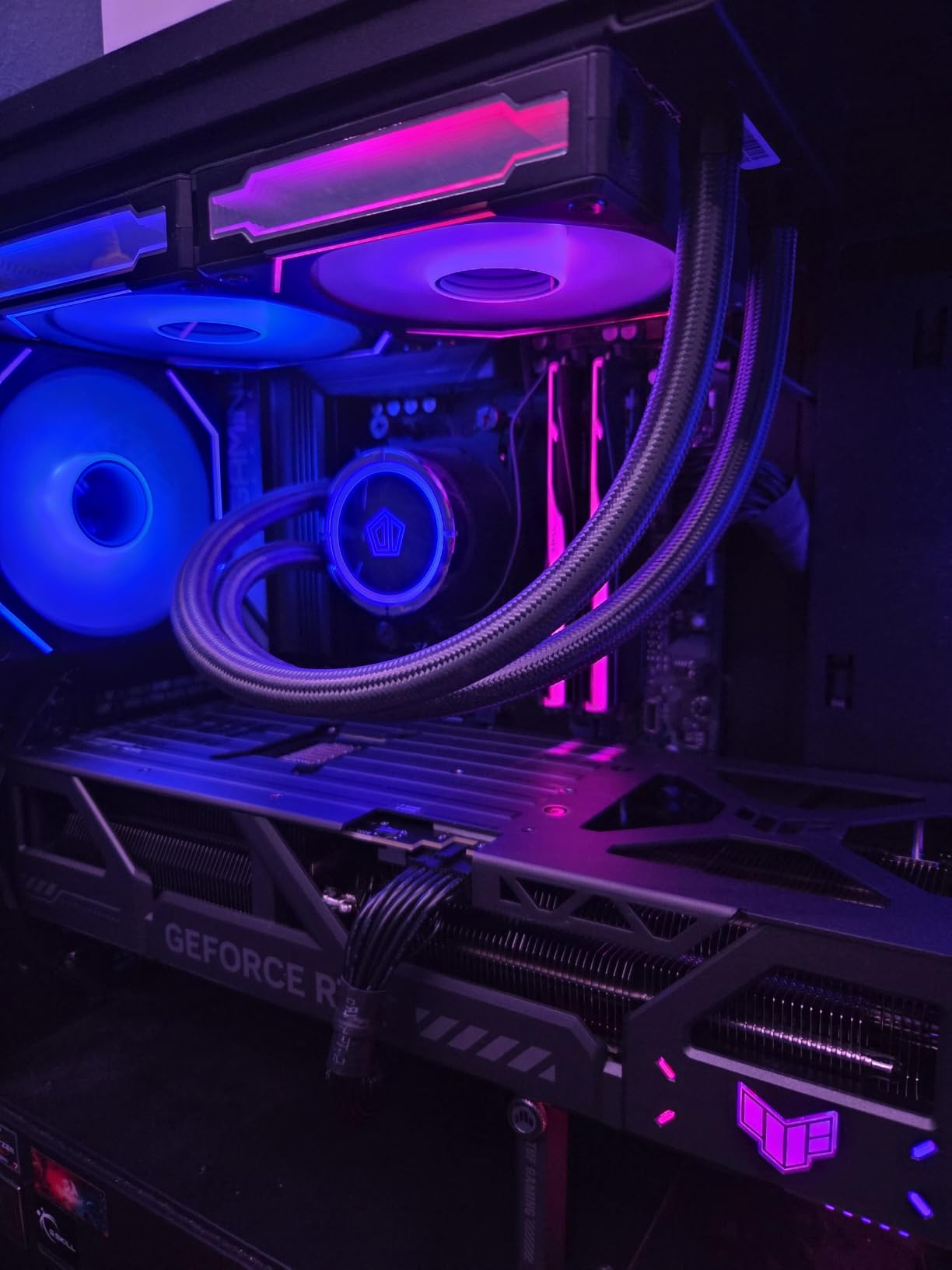 ASUS TUF Gaming GeForce RTX 5080 16GB GDDR7 OC Edition Graphics Card | PCIe 5.0, HDMI/DP 2.1, 3.6-slot, Military-grade Components, Protective PCB Coating, Axial-tech Fans customer photo 2