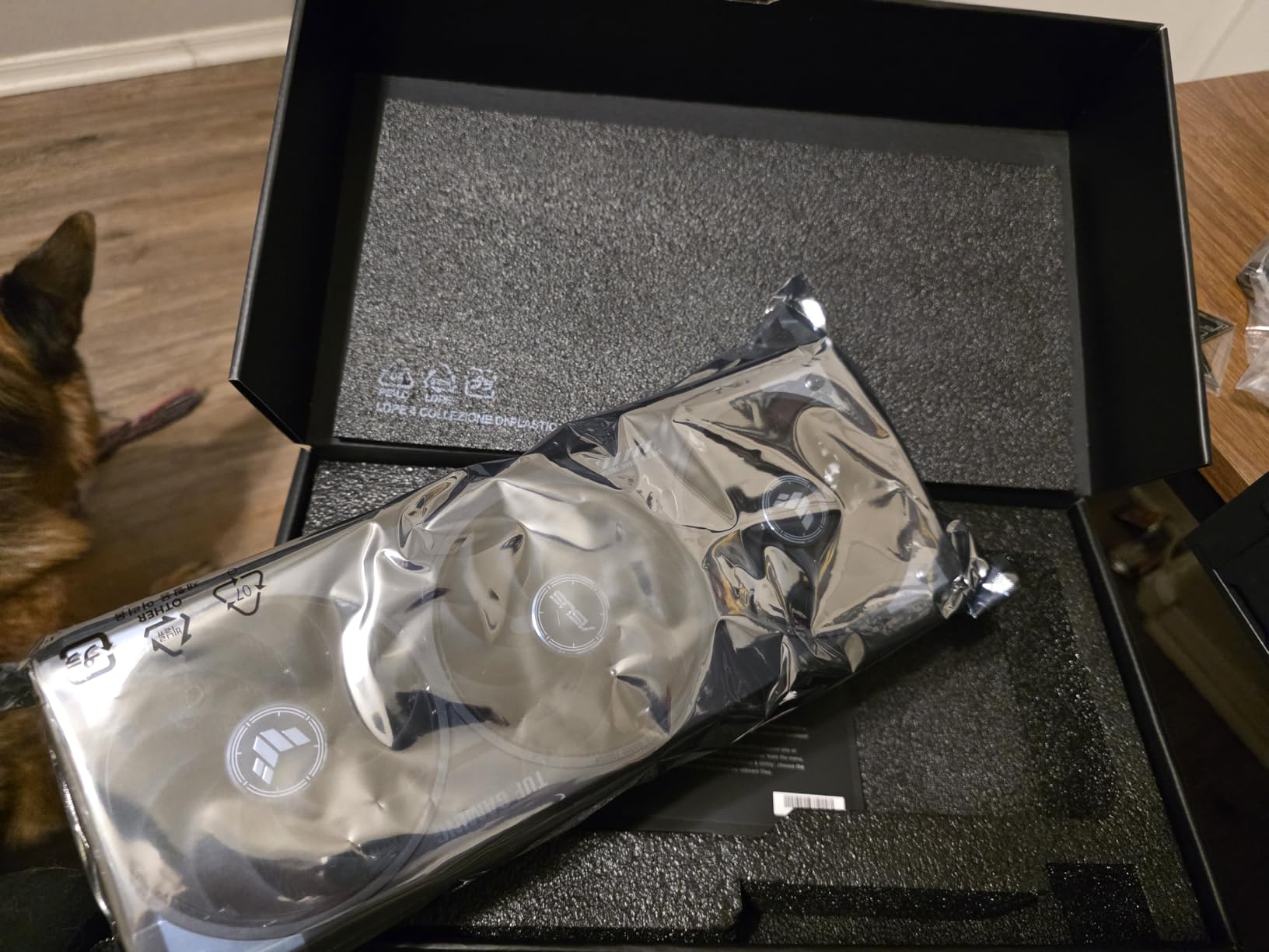 ASUS TUF Gaming GeForce RTX 5070 12GB GDDR7 OC Edition Gaming Graphics Card | PCIe 5.0, HDMI/DP 2.1, 3.125-slot, Military-grade Components, Protective PCB Coating, Axial-tech Fans customer photo 2