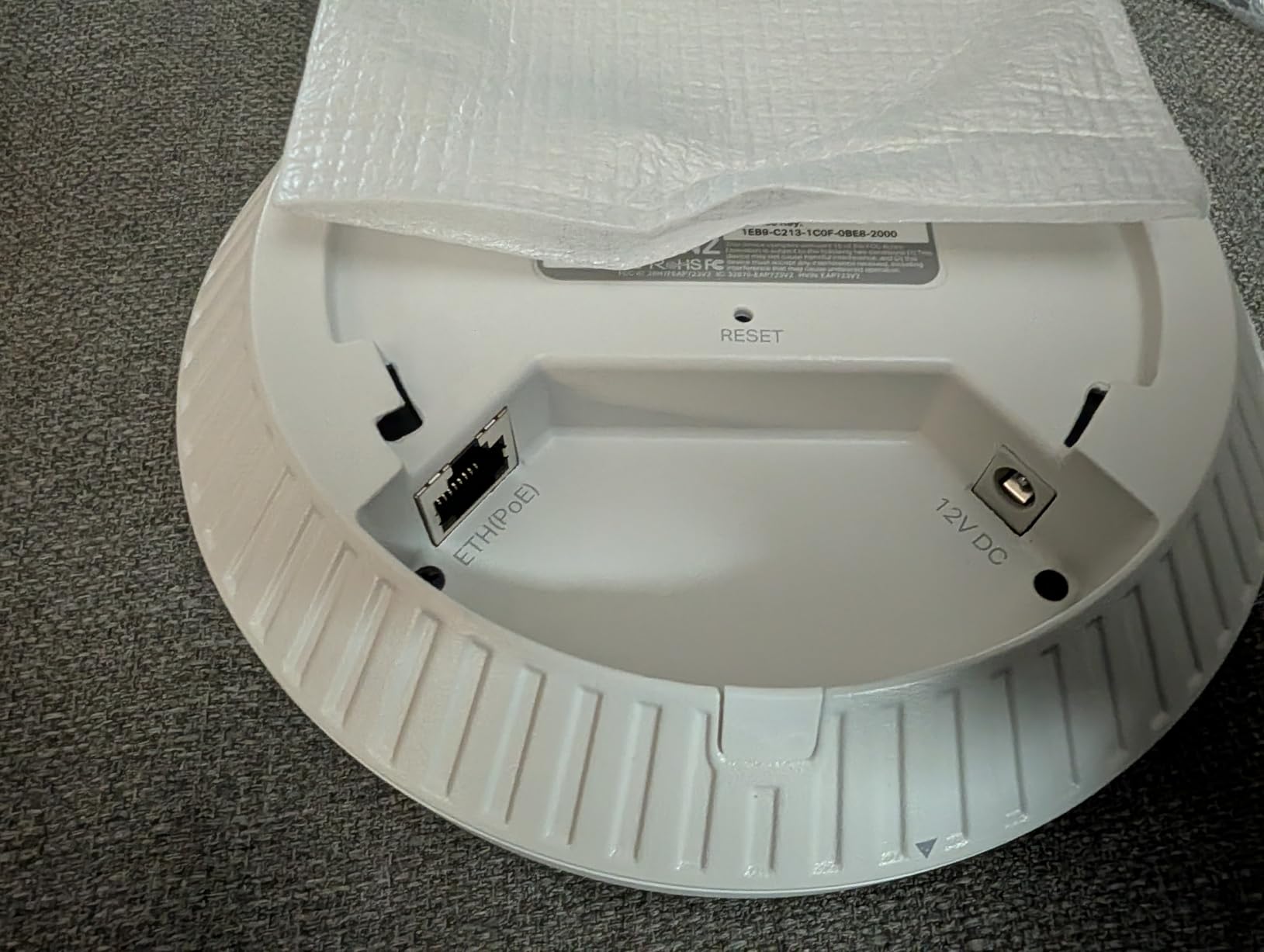 Omada 7 BE5000 WiFi Access Point, 2.5G Port, w/o DC Adapter(EAP723) | WiFi 7 Dual Band, 5yr Warranty, PoE+/DC Powered, Mesh/WPA3/Roaming Supported, Omada Managed customer photo 2