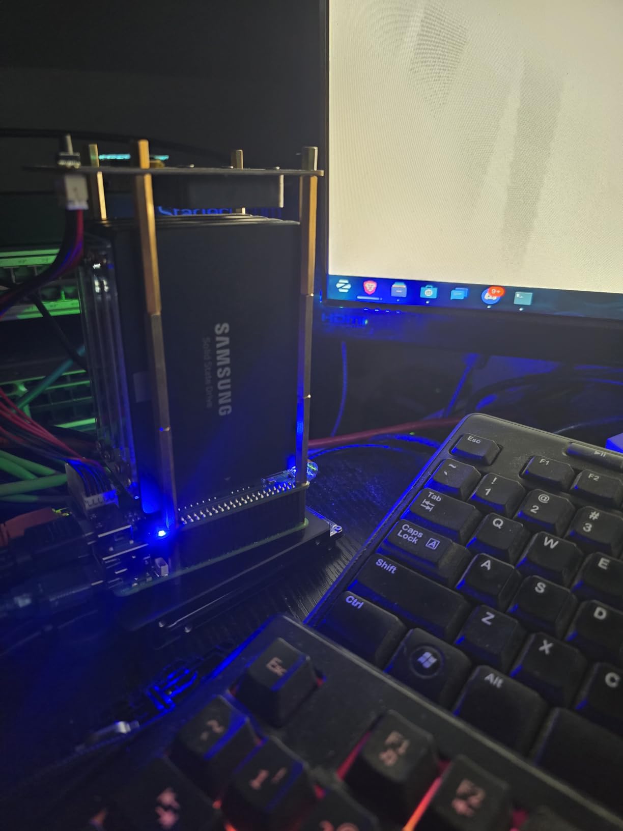 Penta SATA HAT, 5-Port SATA Expansion Module, Storage Accessory for RPi 5 & Radxa Rock 5 Series customer photo 1