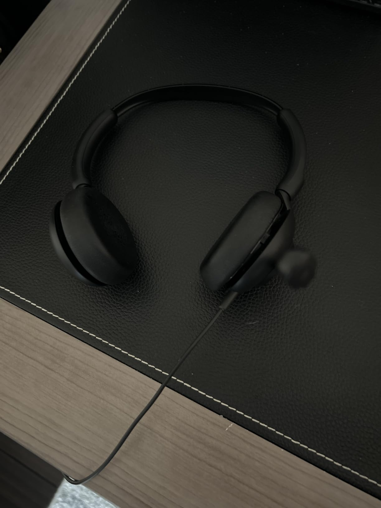 Jabra Evolve 10 Wired USB Headset with Noise-Cancelling Mic, Black customer photo 1