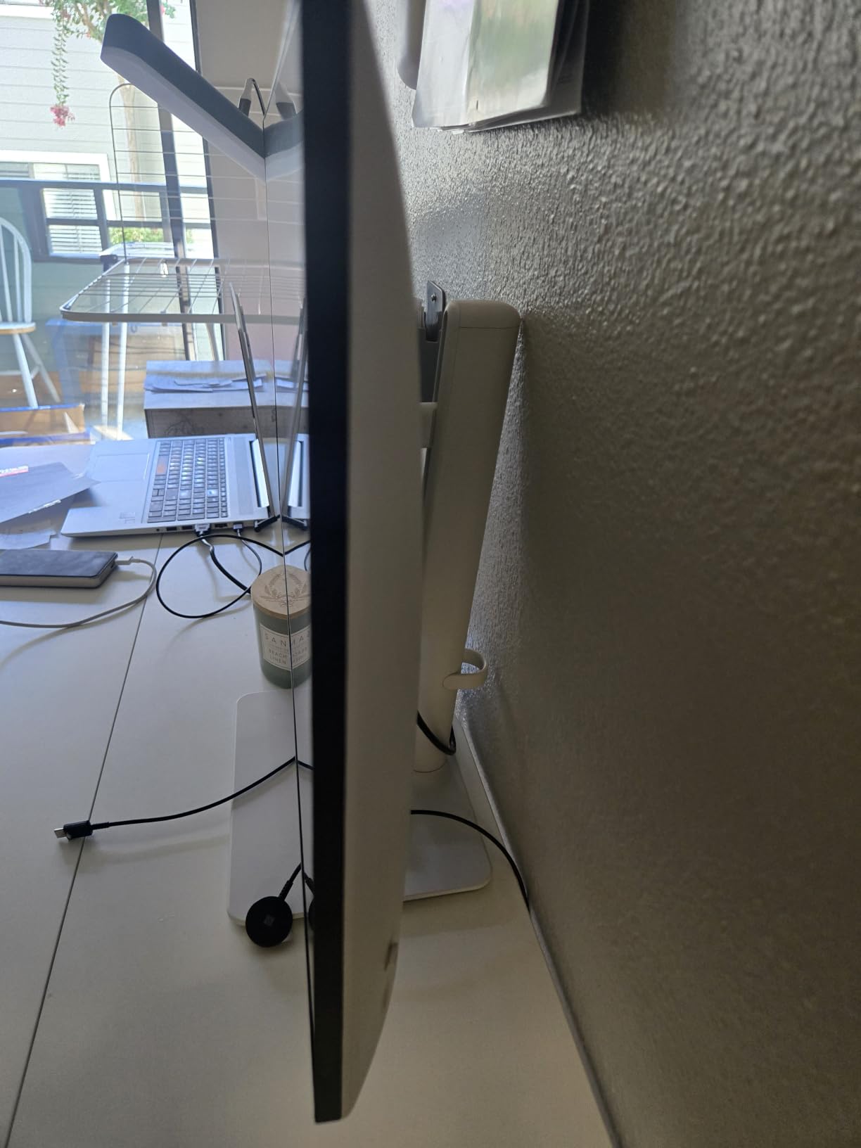 Dell 27 Monitor S2725QS, 4K UHD IPS, 120Hz, 5ms, FreeSync Premium, USB-C, Height Adjustable customer photo 1