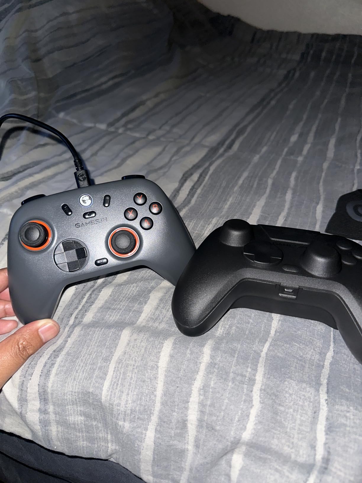 GameSir Nova Lite 2 Wireless PC Controller Hall Effect Sticks | Hall Effect Triggers, 2.4G & Wired 1000Hz Polling Rate, Remappable Buttons - Compatible with PC/Switch/Steam/Android customer photo 1